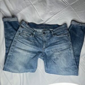 “Citizens Of Humanity: Women’s Jeans Size 27”